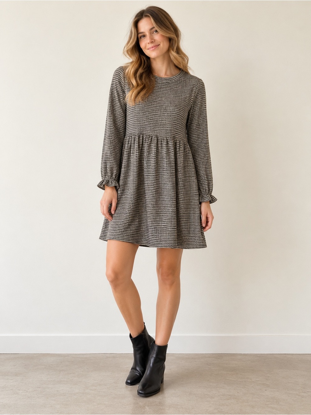 Loft Long-Sleeve Houndstooth Babydoll Mini Dress - Black/Cream